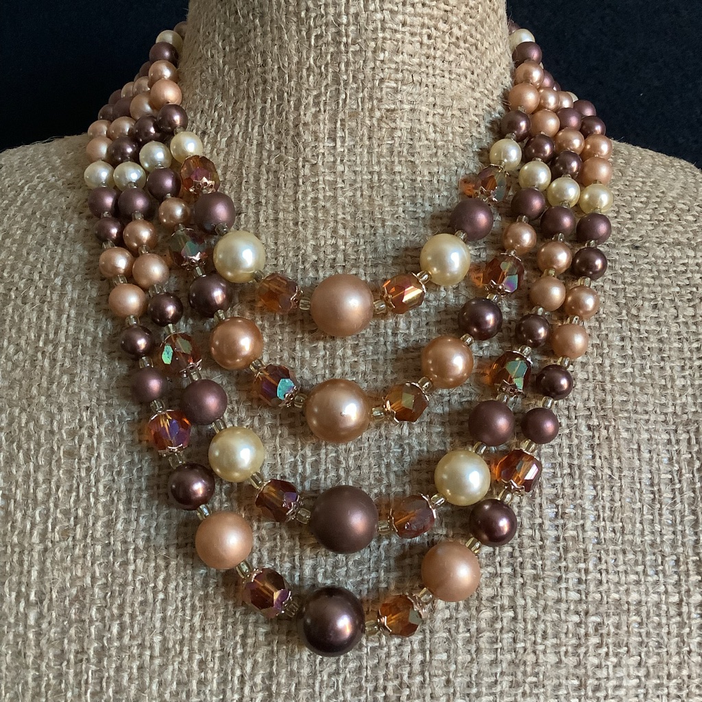 Vintage Japan Mulit NecklaceStrands 30$